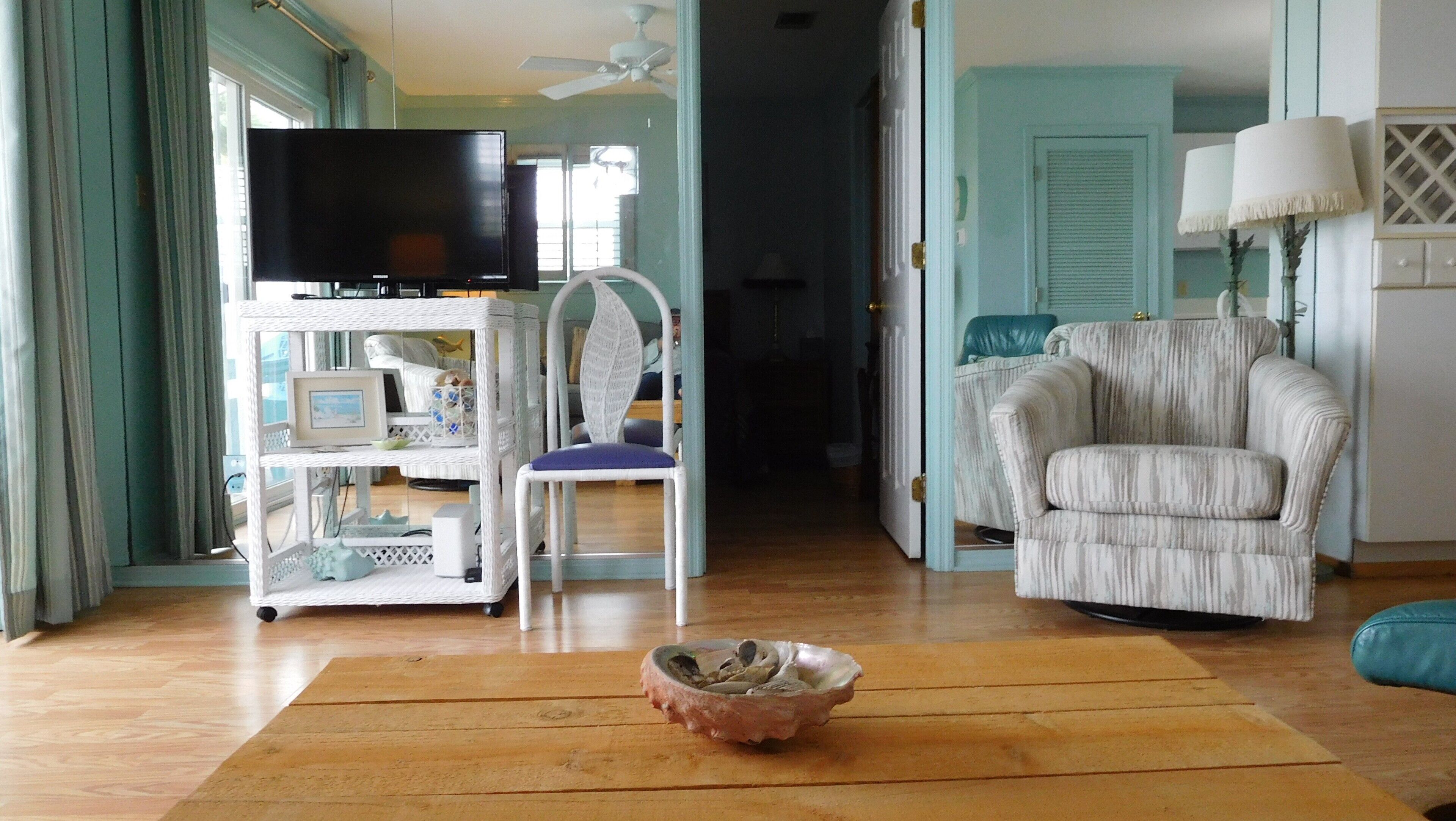 Beautiful bayside, ground floor condo. Bring your boat!