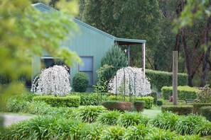 Property grounds - The White House at "Home Farm Healesville" (Chum Creek)