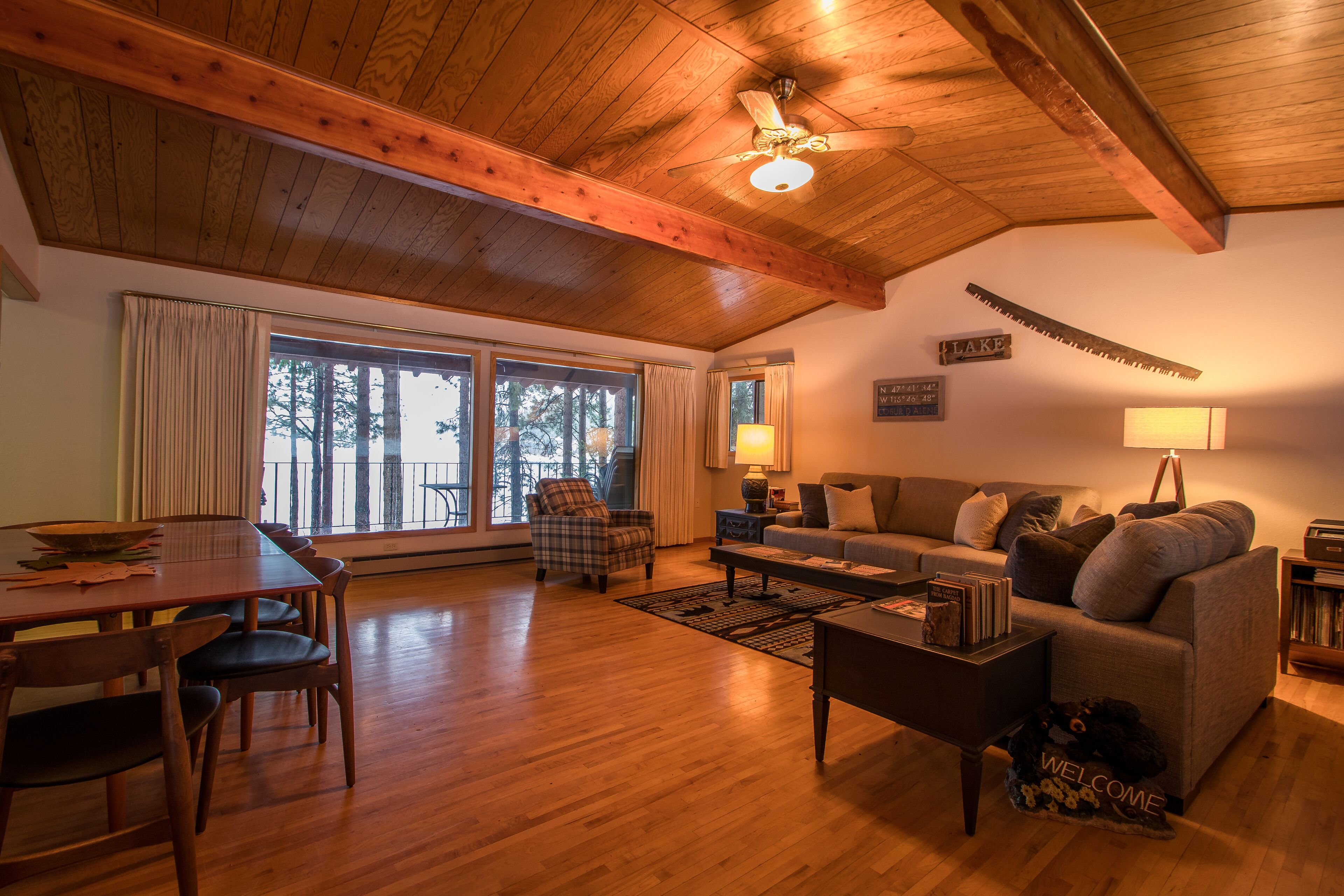 Lakefront house with private beach