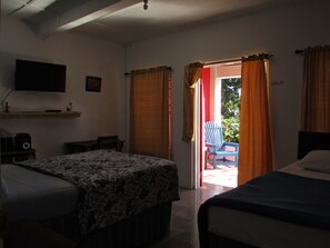 5 室のベッドルーム、セーフティボックス (室内)、アイロン / アイロン台、WiFi