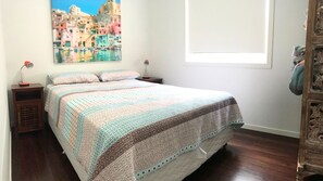 3 bedrooms, WiFi, bed sheets - Stingray Lodge - riverfront holiday home (NORTH HAVEN)