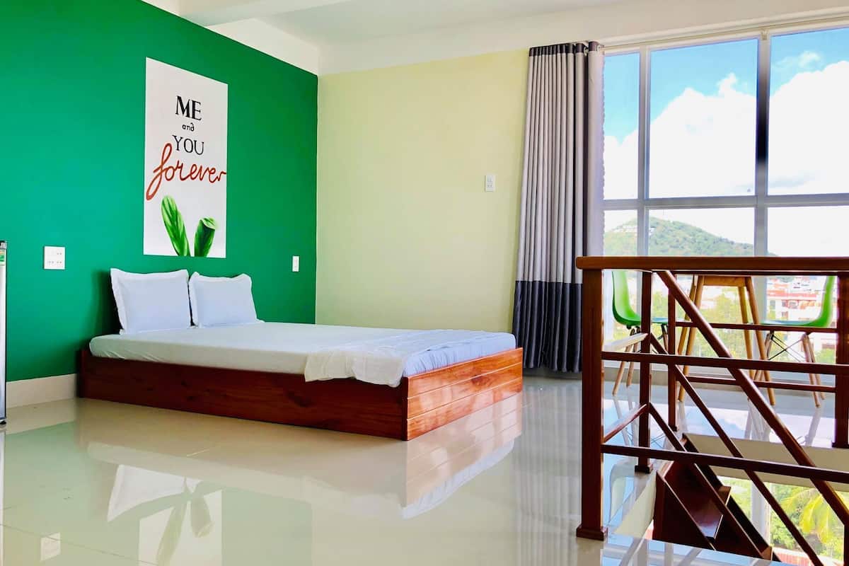 Deluxe VIP | 1 bedroom, soundproofing, free WiFi