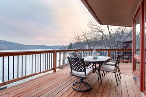 Outdoor dining - Private Dock, Hot Tub, SUMMER STUDIO SPACE: The Octagon House (Roach)