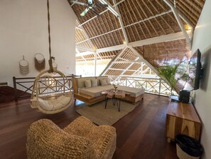 Flat-screen TV, stereo - Villa Santai 5mn Seminyak 10mn Beach (Umalas)