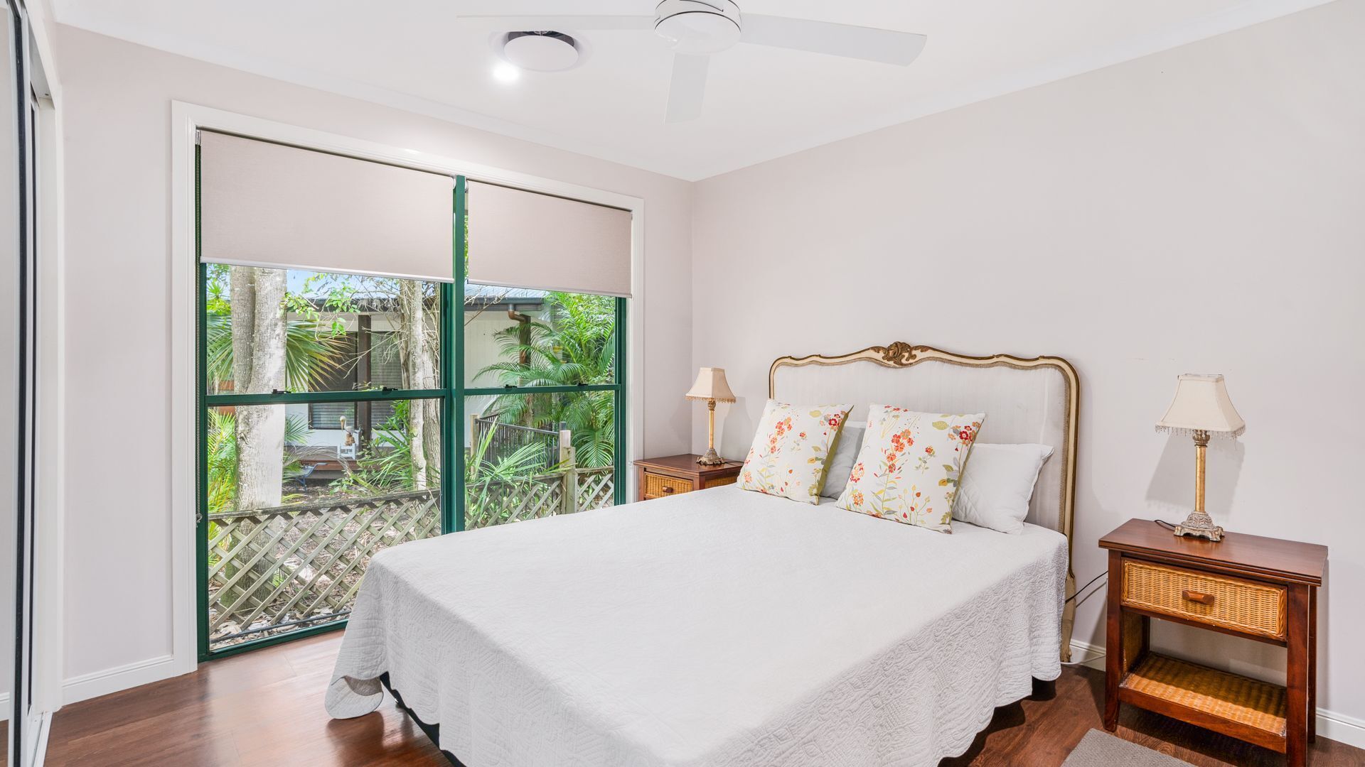 7 Belle Court - Rainbow Shores. Huge Beach House! Pets Welcome. Property not fenced. Ducted aircon — image 13