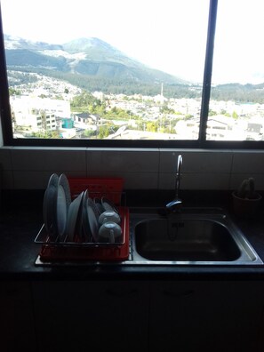 Interior - SEGURO, ACOGEDOR Y CÁLIDO - SU HOGAR EN QUITO (Quito)