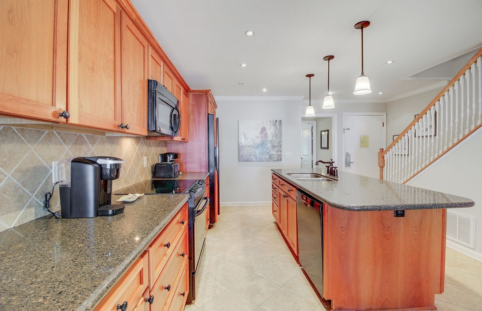 New Oceanfront Beach Club Villa Listing Newly Renovated, $250 Credit for Beach Gear