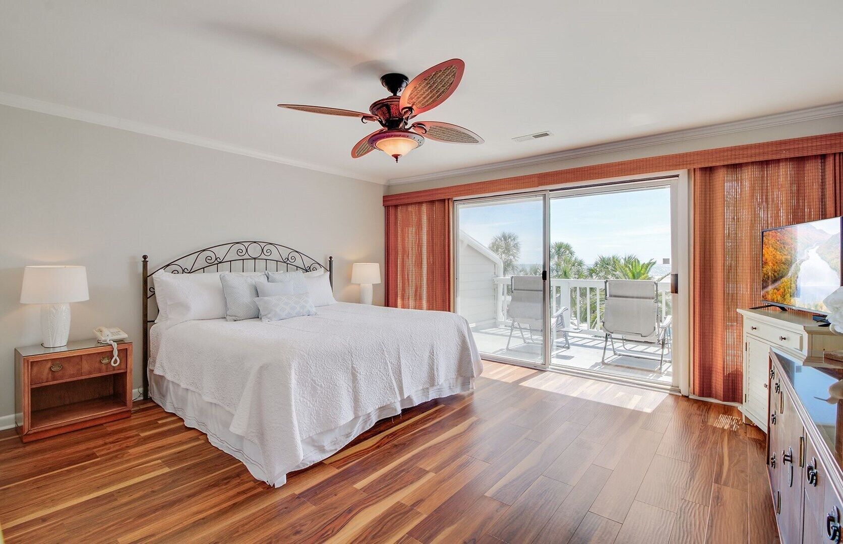 New Oceanfront Beach Club Villa Listing Newly Renovated, $250 Credit for Beach Gear