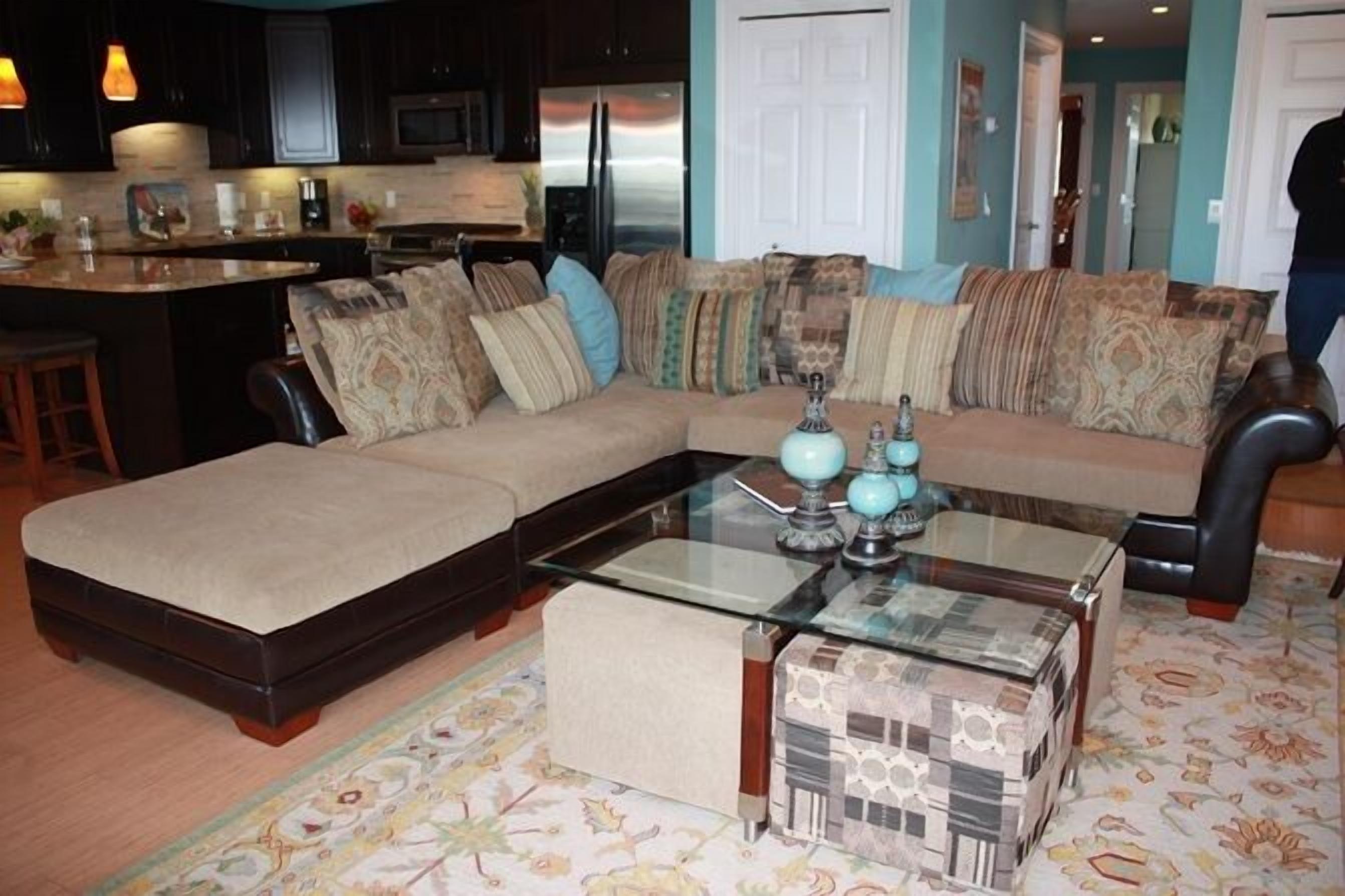 LUXURY CONDO WITH PANORAMIC LAKE,HARBOR,AND NATURE PRESERVE VIEWS