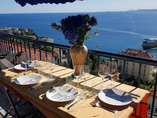 NICE MOST AMAZING SEA VIEW,A/C, IDEAL TO WORK FROM HOME,GARAGE FOR EV,3 TERRACES