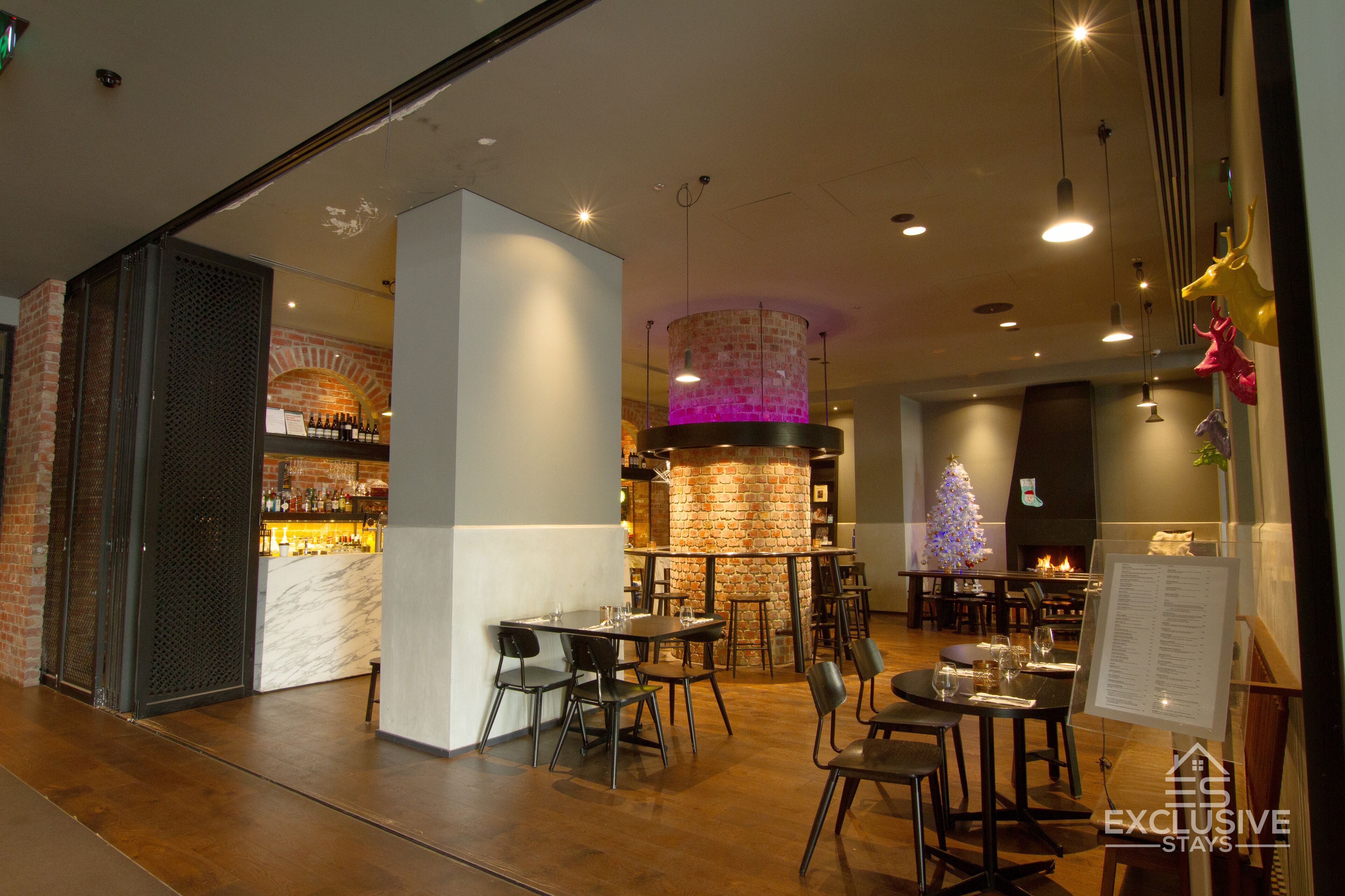 Exclusive Stays - Wrap — image 29