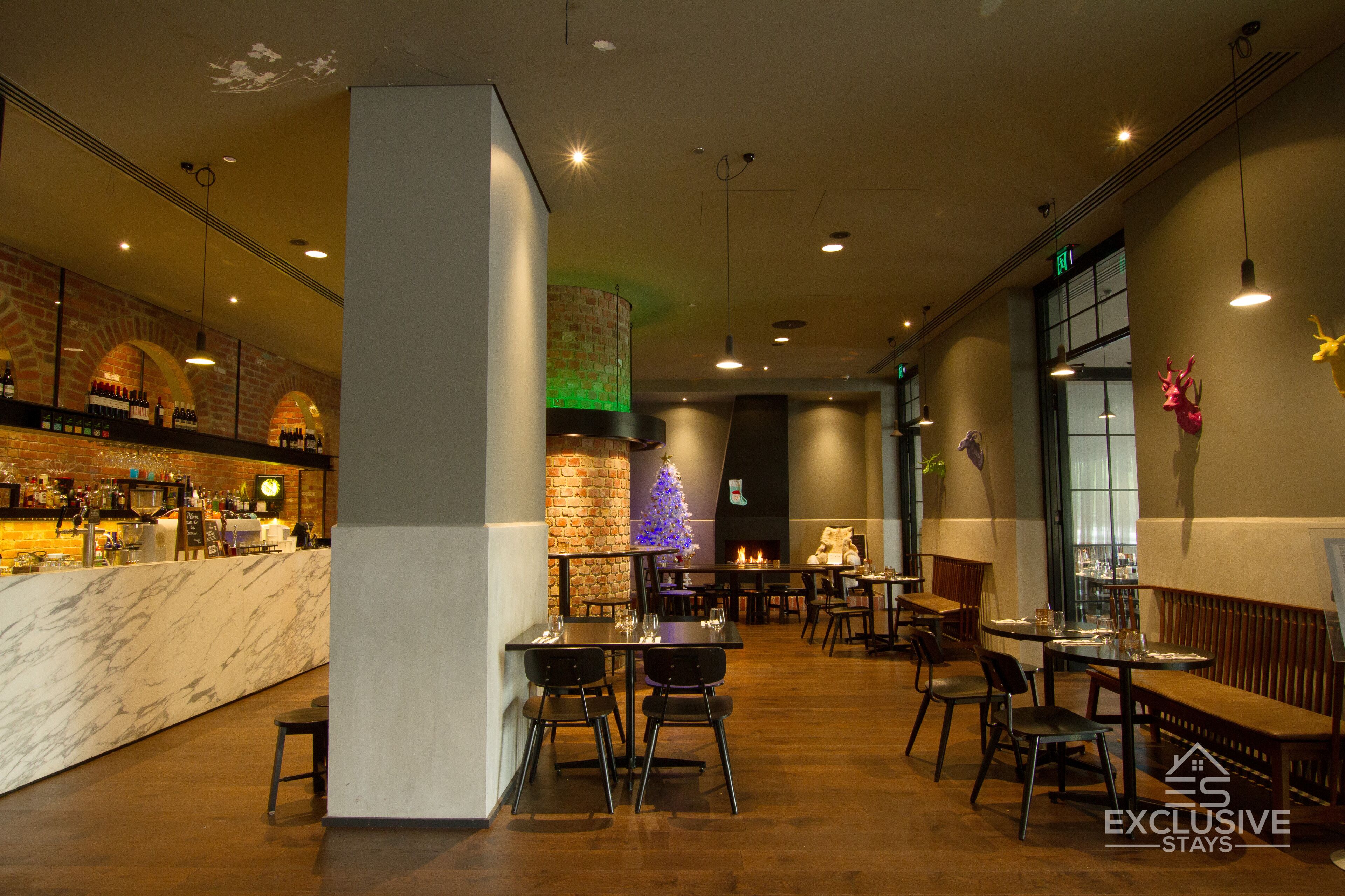 Exclusive Stays - Wrap — image 4