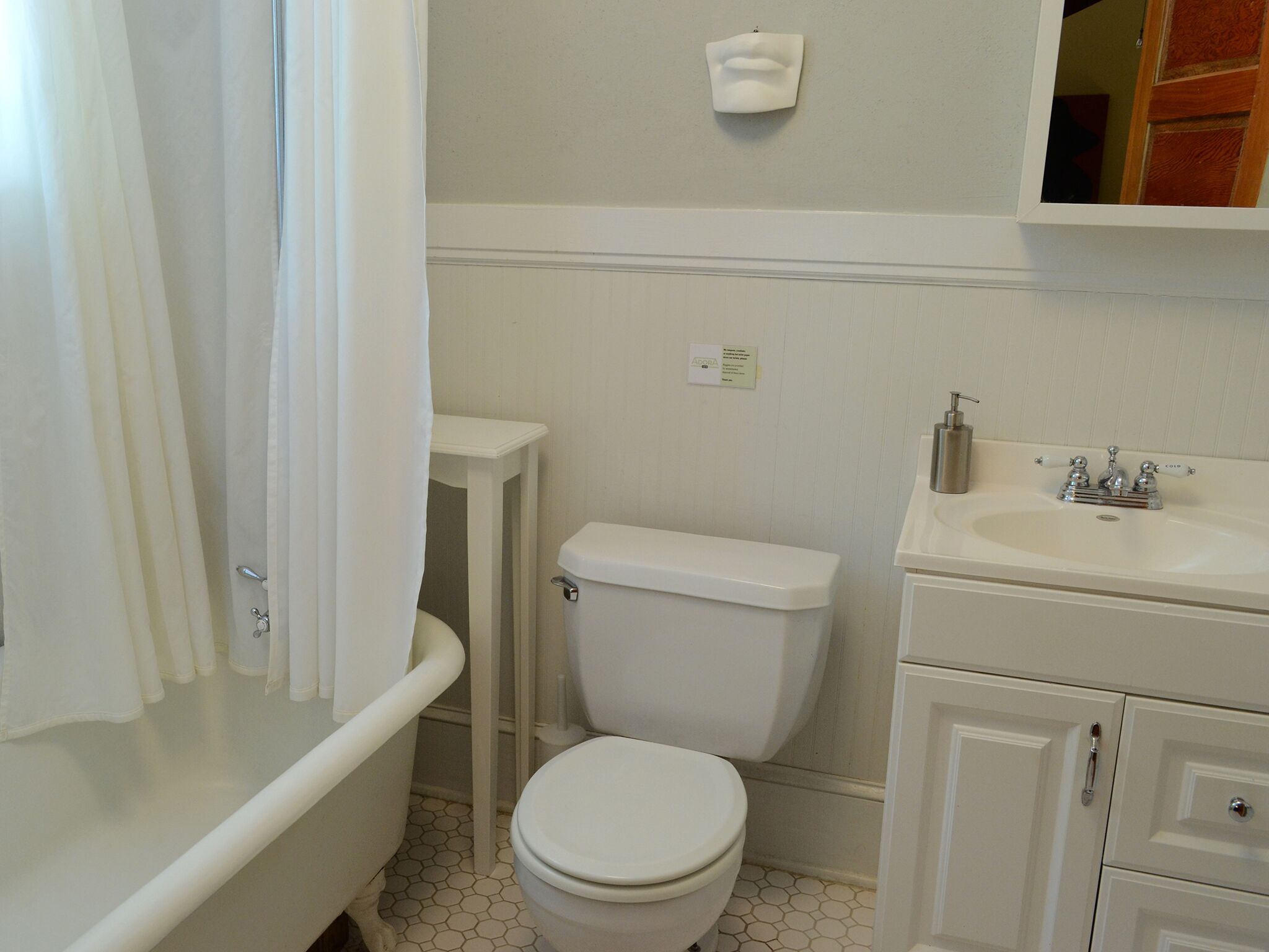 Camel Suite At Adora Inn - Sleeps 4