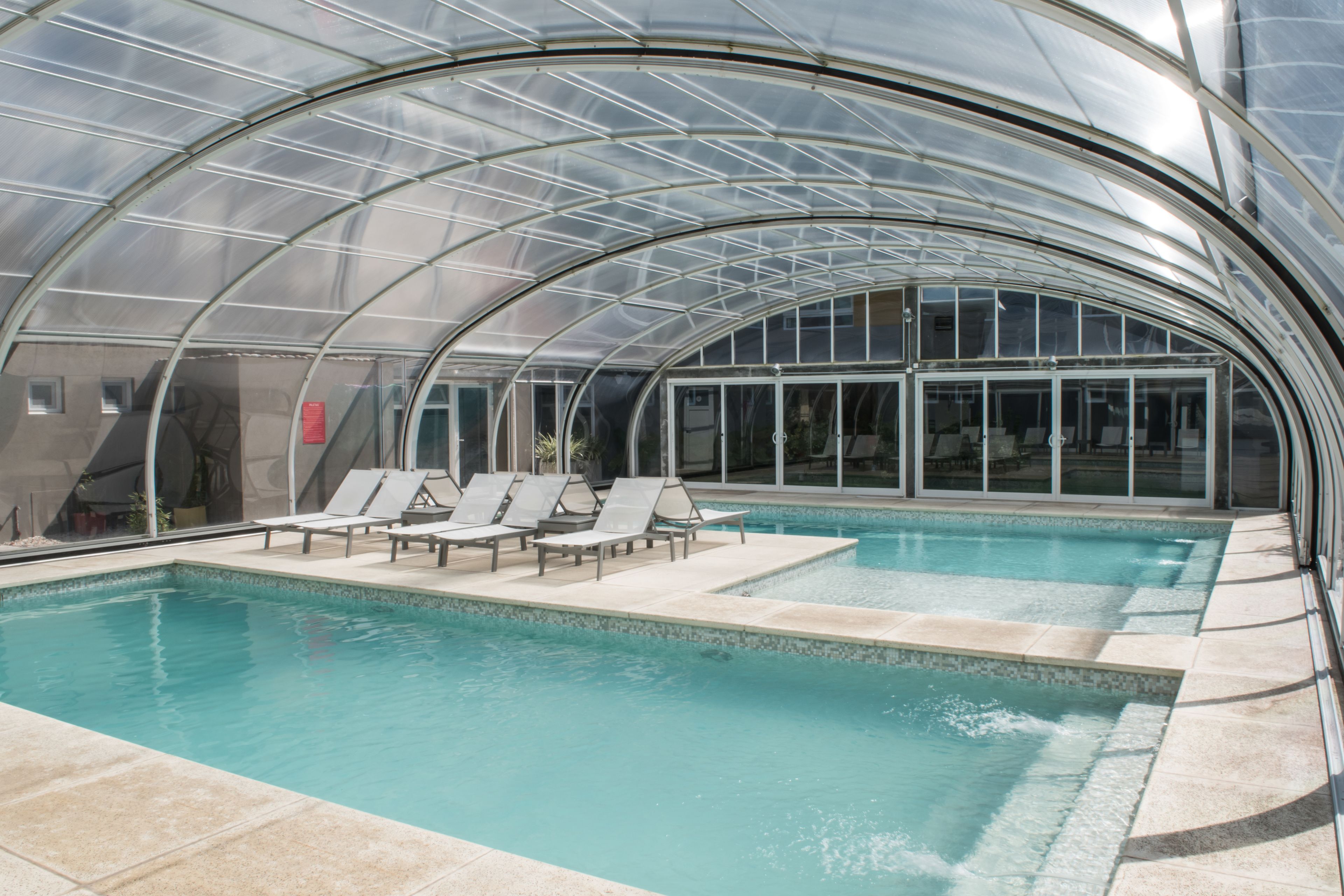 2 indoor pools, pool loungers