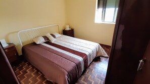 2 habitaciones, tabla de planchar con plancha y wifi gratis 