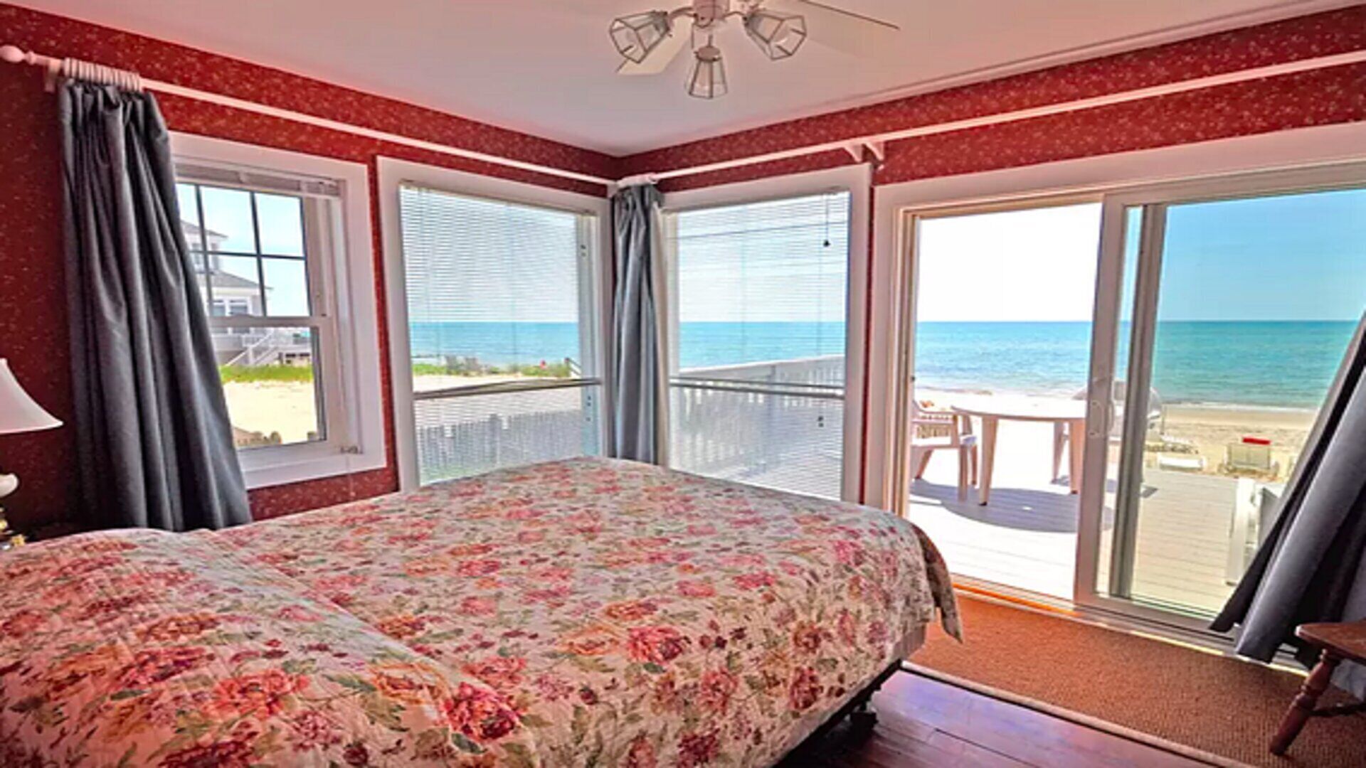 7 bedroom Beach House - sleeps 19
