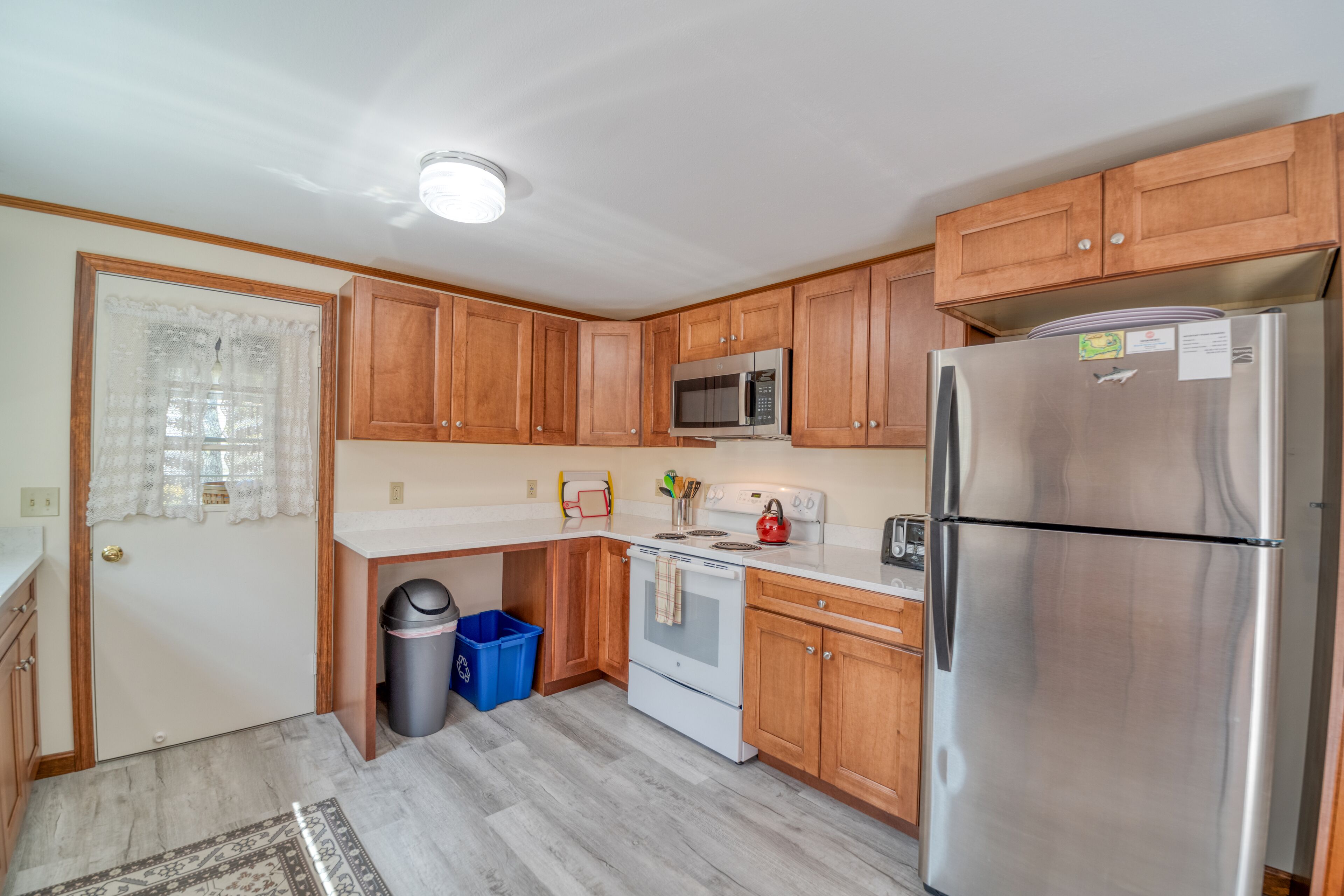 Clean, Bright, and Spacious; Family Friendly!