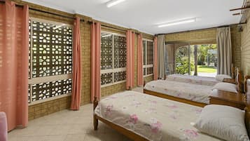 3 bedrooms, free WiFi, bed sheets