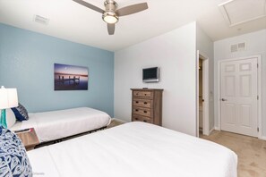 3 chambres, fer et planche à repasser, accès au Wi-Fi (inclus)