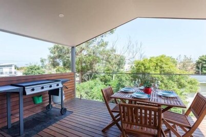 Dolphin Suite at Waters Edge