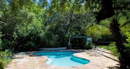 5-Acre Nature Retreat In The Heart Of San Antonio with Pickleball and Tennis