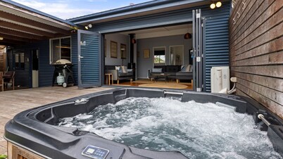 Bluetongue @ Culburra: Pet Friendly, 4 Mins to Beach