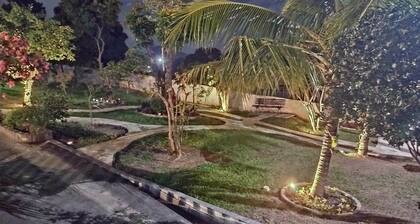 Large house in condominium with exclusive pool of the house