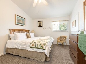 4 habitaciones, tabla de planchar con plancha, wifi y ropa de cama 