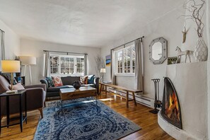 TV, fireplace, offices