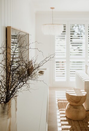 Interior - Chilled beachhouse for 6 guests.Yoga & Pilates studio,firepit & mineral pool. (Gerringong)