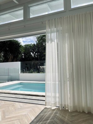 Outdoor pool - Chilled beachhouse for 6 guests.Yoga & Pilates studio,firepit & mineral pool. (Gerringong)