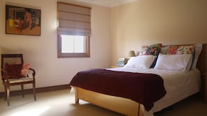 5 habitaciones, tabla de planchar con plancha y wifi gratis 