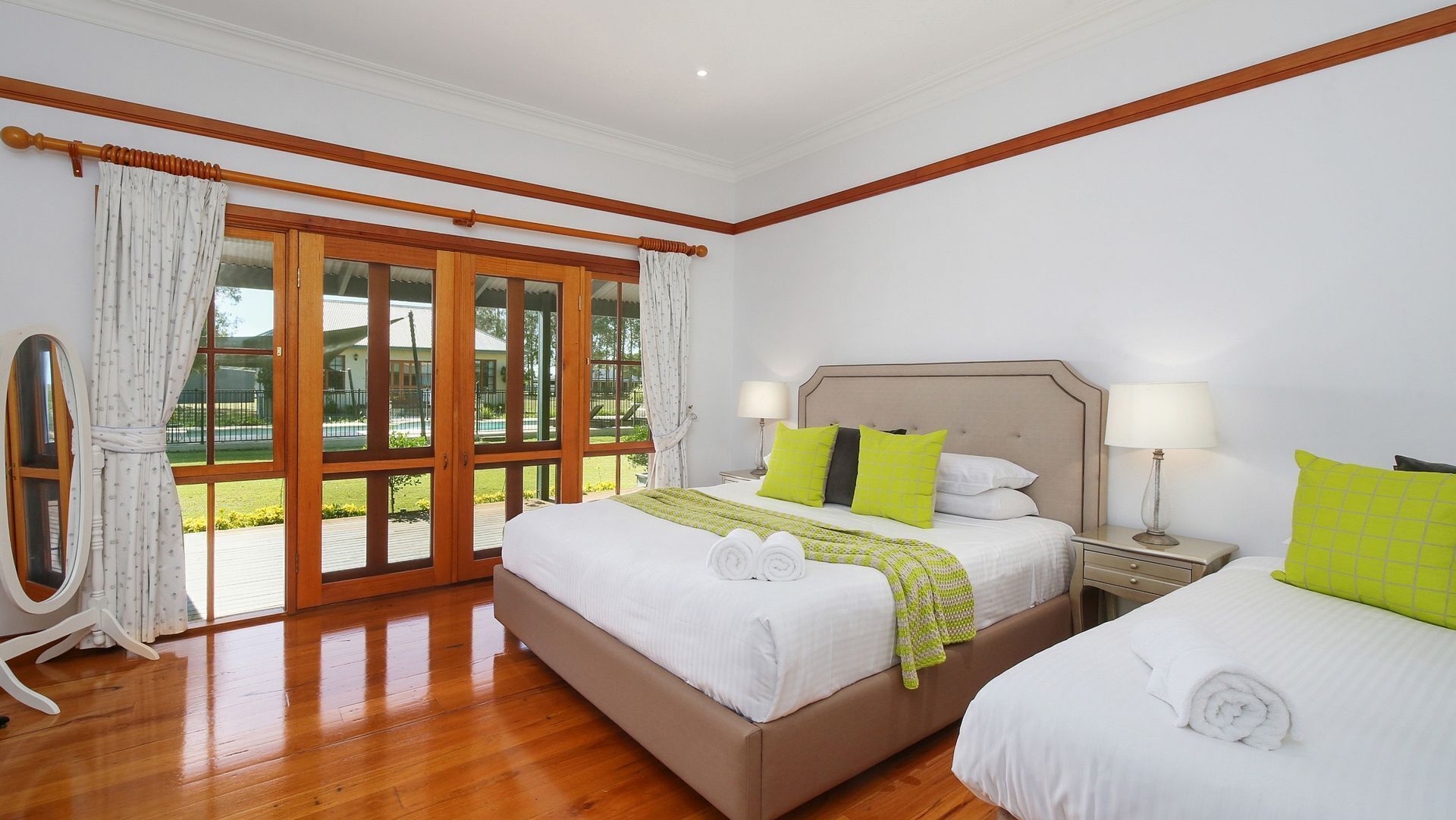 Stonegate Estate - Elegant Homestead — image 14