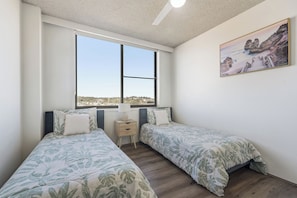 2 habitaciones, tabla de planchar con plancha y wifi gratis 