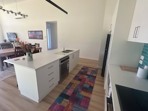Fridge, microwave, oven, stovetop - The Ridge Gunbower.. (Gunbower)