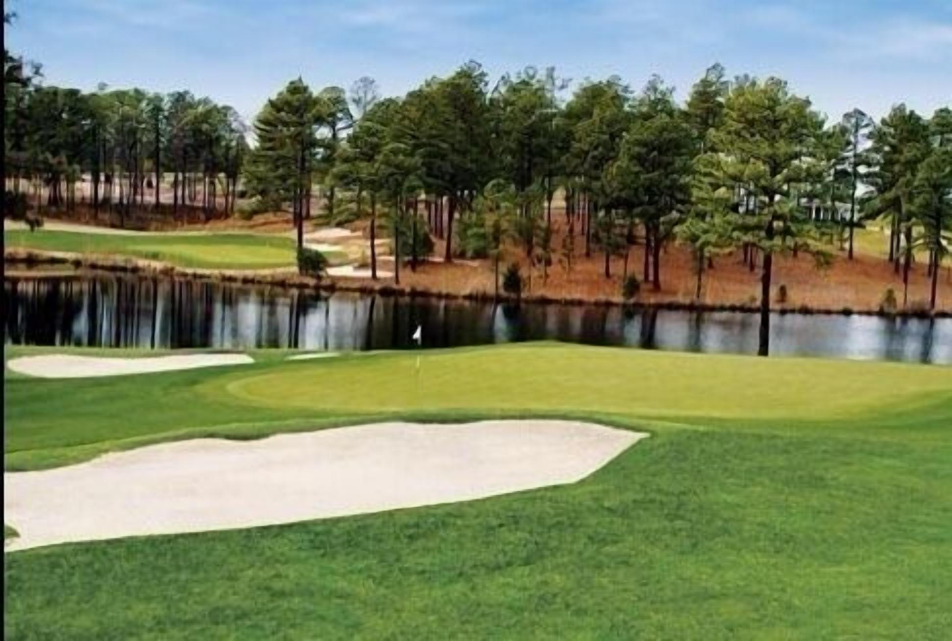 Forest Creek Golf Course Four Bedroom House On The 16th Hole. Comfortable beds!