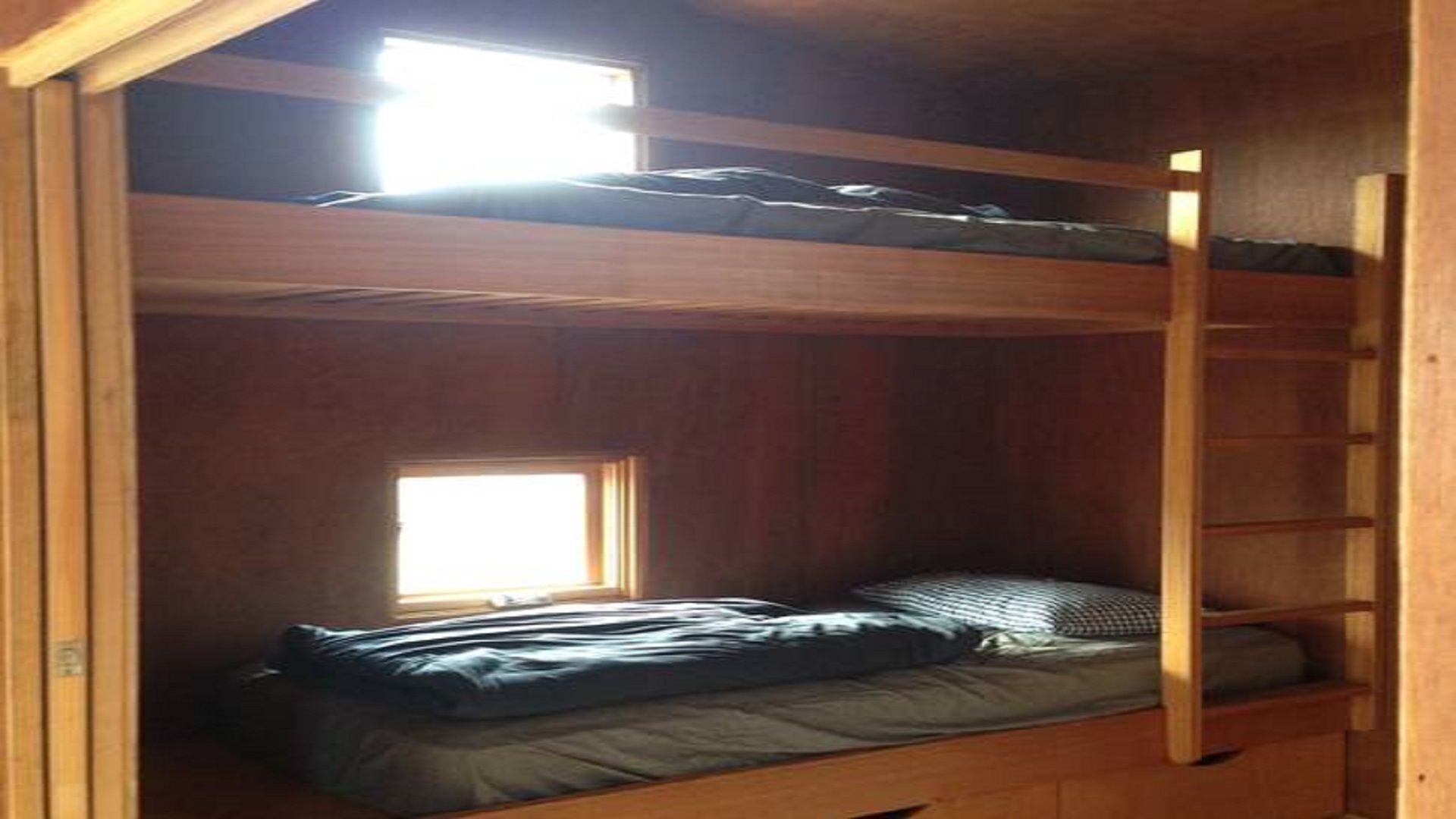 Tamar Valley Vineyard Retreat — image 16