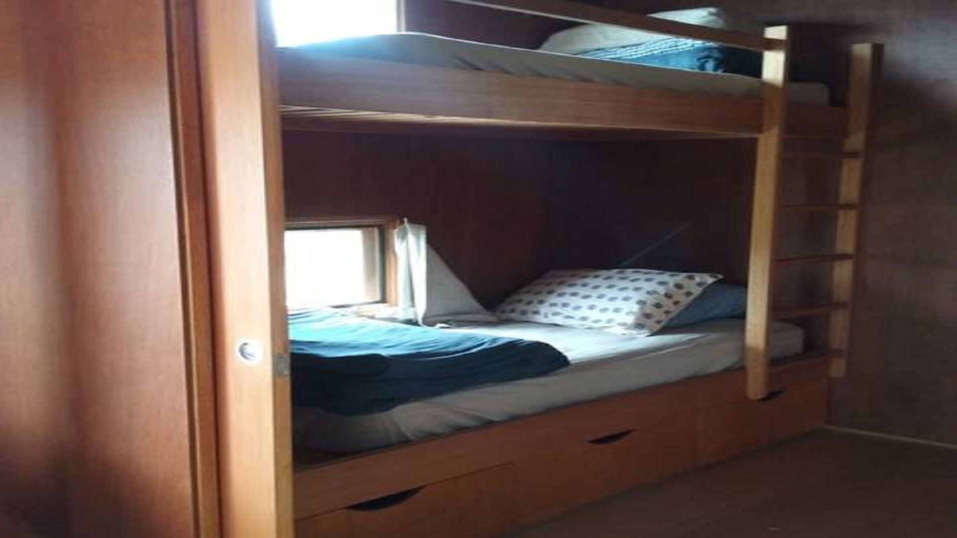 Tamar Valley Vineyard Retreat — image 14