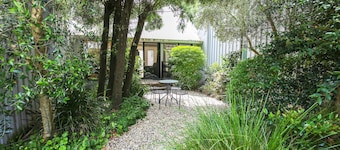ALLAMBIE COTTAGES - VILLA 2: Bright