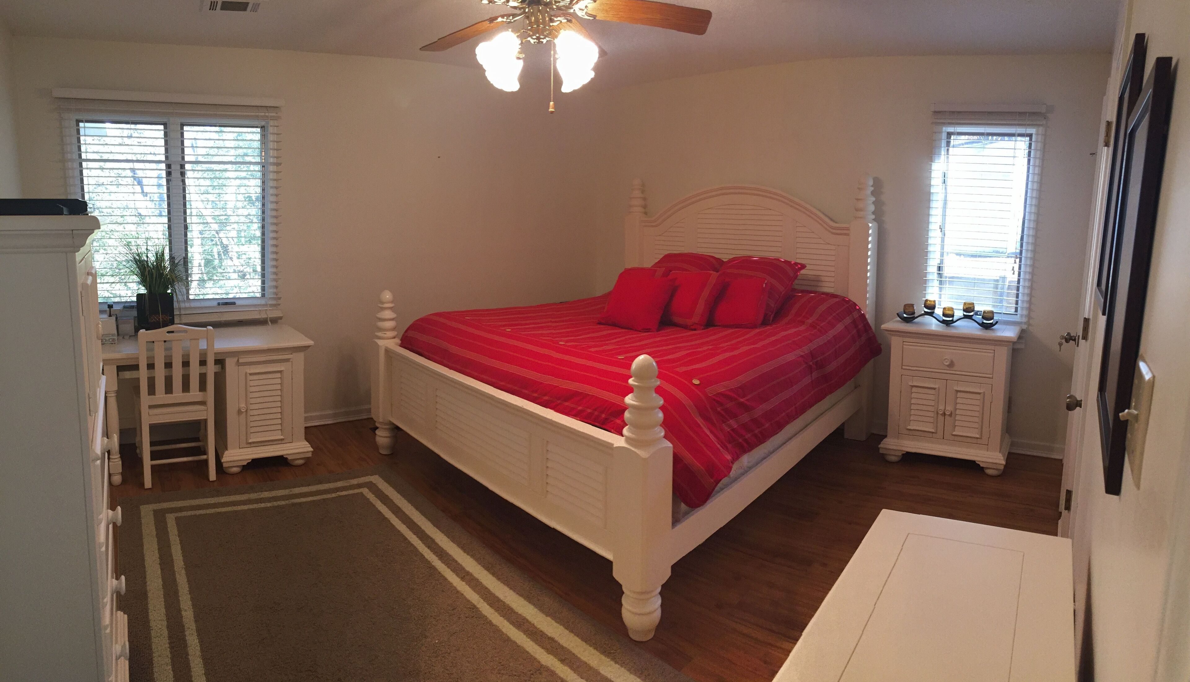 Lakehouse in a Protected Cove with Striking Views of Lake Tillery!