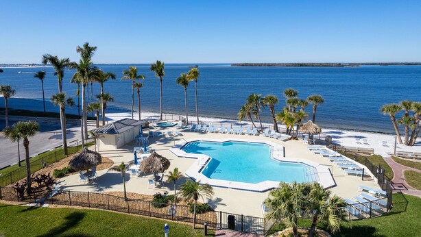 Unclassified image, 1 of 29, button - Sanibel Harbour Resort Harbour Tower 716:          Private beach, heated pool, and grill (Fort Myers)