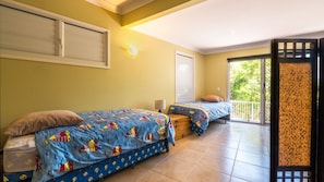 2 chambres, fer et planche Ă repasser, draps fournis