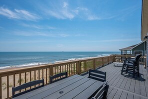 Outdoor dining - 449 Ocean-Front Amazing Views & Easy Beach Access (Nags Head)