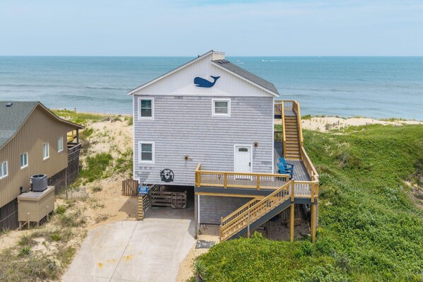Exterior - 449 Ocean-Front Amazing Views & Easy Beach Access (Nags Head)