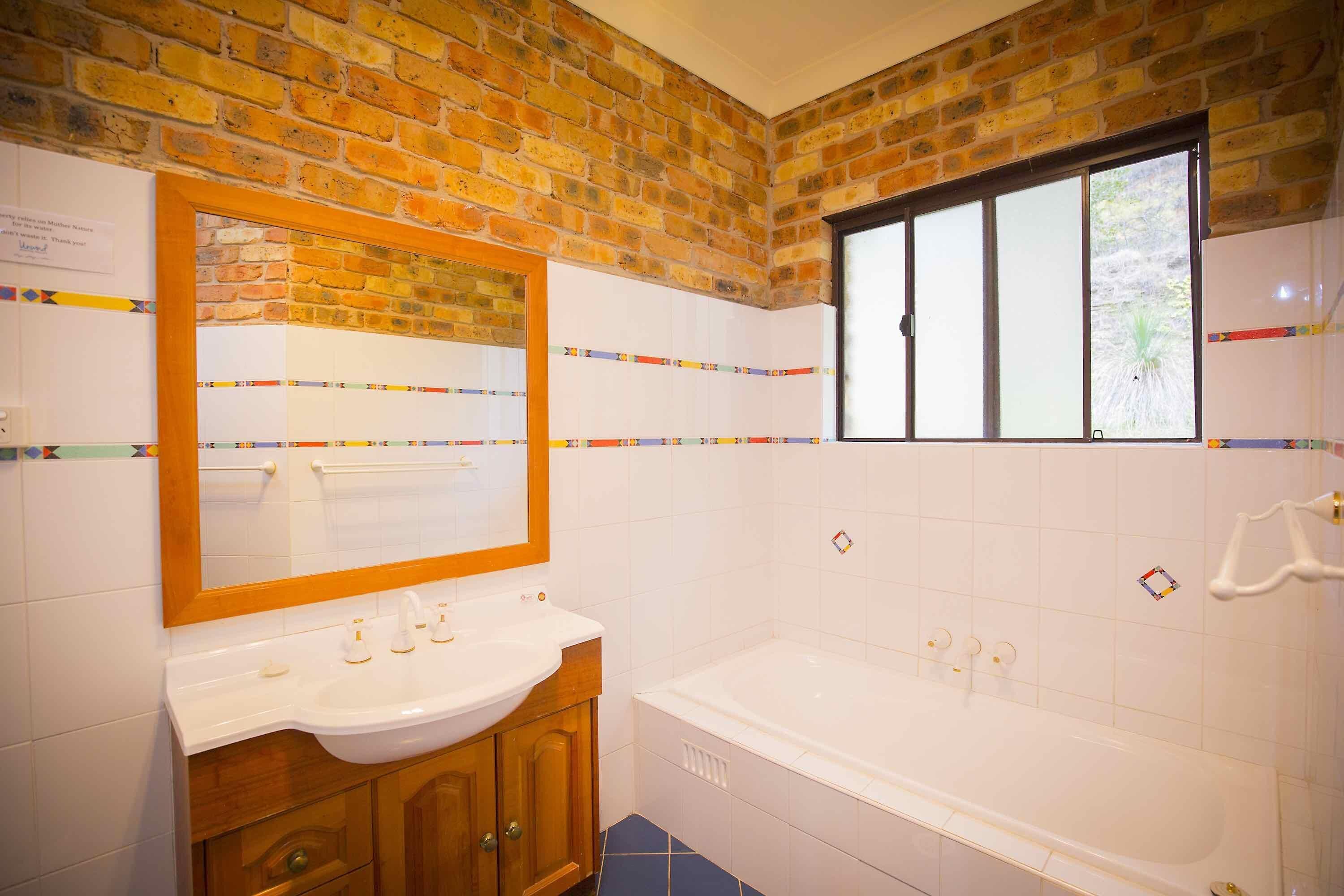 Aquila - 4 bedroom home with amazing valley views and swimming pool — image 14