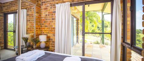 4 chambres, fer et planche à repasser, accès Internet