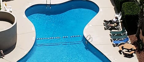 Innenpool, Außenpool
