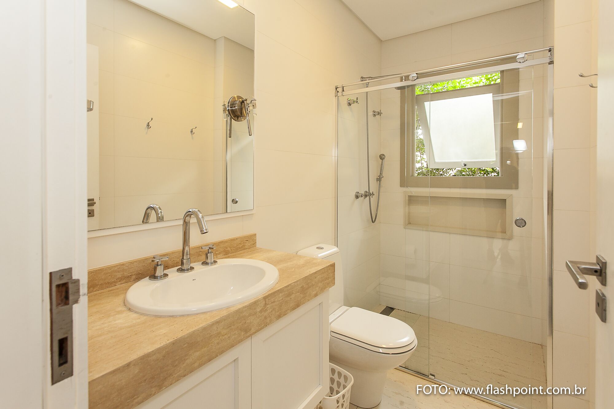 House of Dreams in Florianóplois with maid