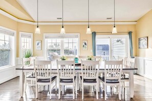 Dining - Ruff Life | 320 ft from the beach | Dog Friendly, Private Pool, Hot Tub (Virginia Beach)