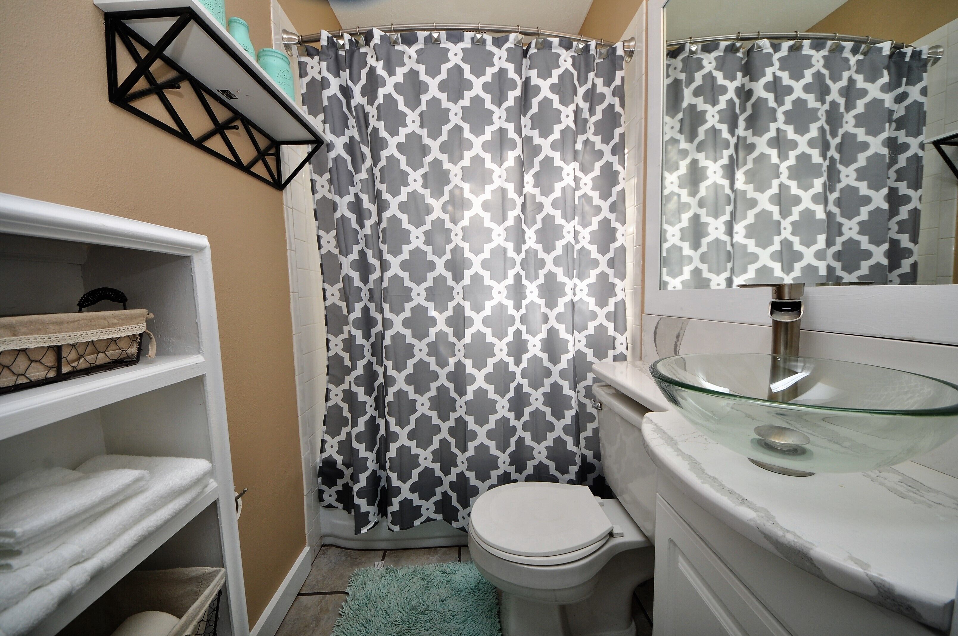 Beautifully Renovated home in the heart of Historic Saint Charles